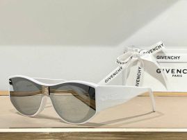 Picture of Givenchy Sunglasses _SKUfw44650201fw
